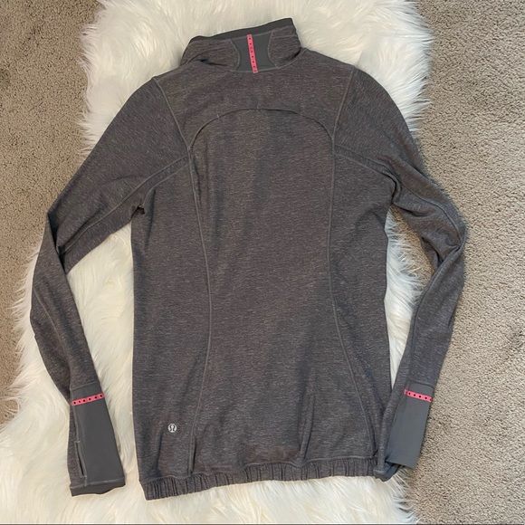 Lululemon 1/2 Zip Pullover - Picture 1 of 3